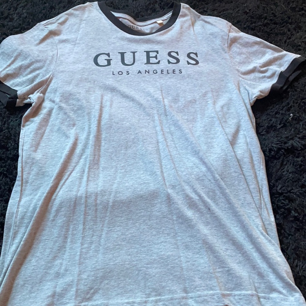 GUESS tshirt men’s XL